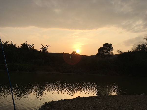 钓鱼黄昏